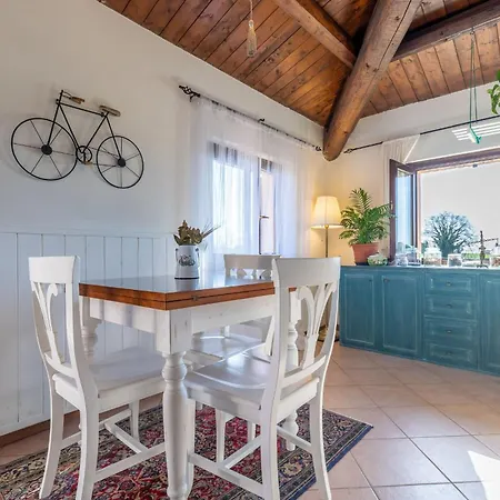 Italian Experience- Shabby Sea